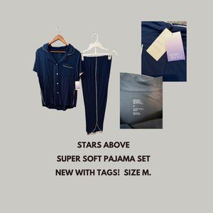 Super Soft Pajama Set. New with Tags! Size M.